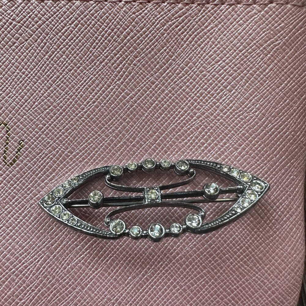 Vintage Art Deco Rhinestone Brooch - Elegant Silver-Tone Filigree Pin